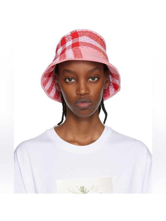 NEW Burberry Knitted Check Bucket Hat, Pink IP Check, Size L, New with Tag $890